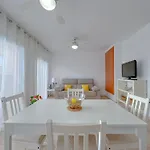 In With Stunning Sea Views