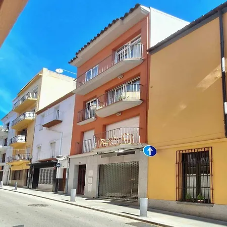 Apartment Vivalidays Angels - - Costa Brava